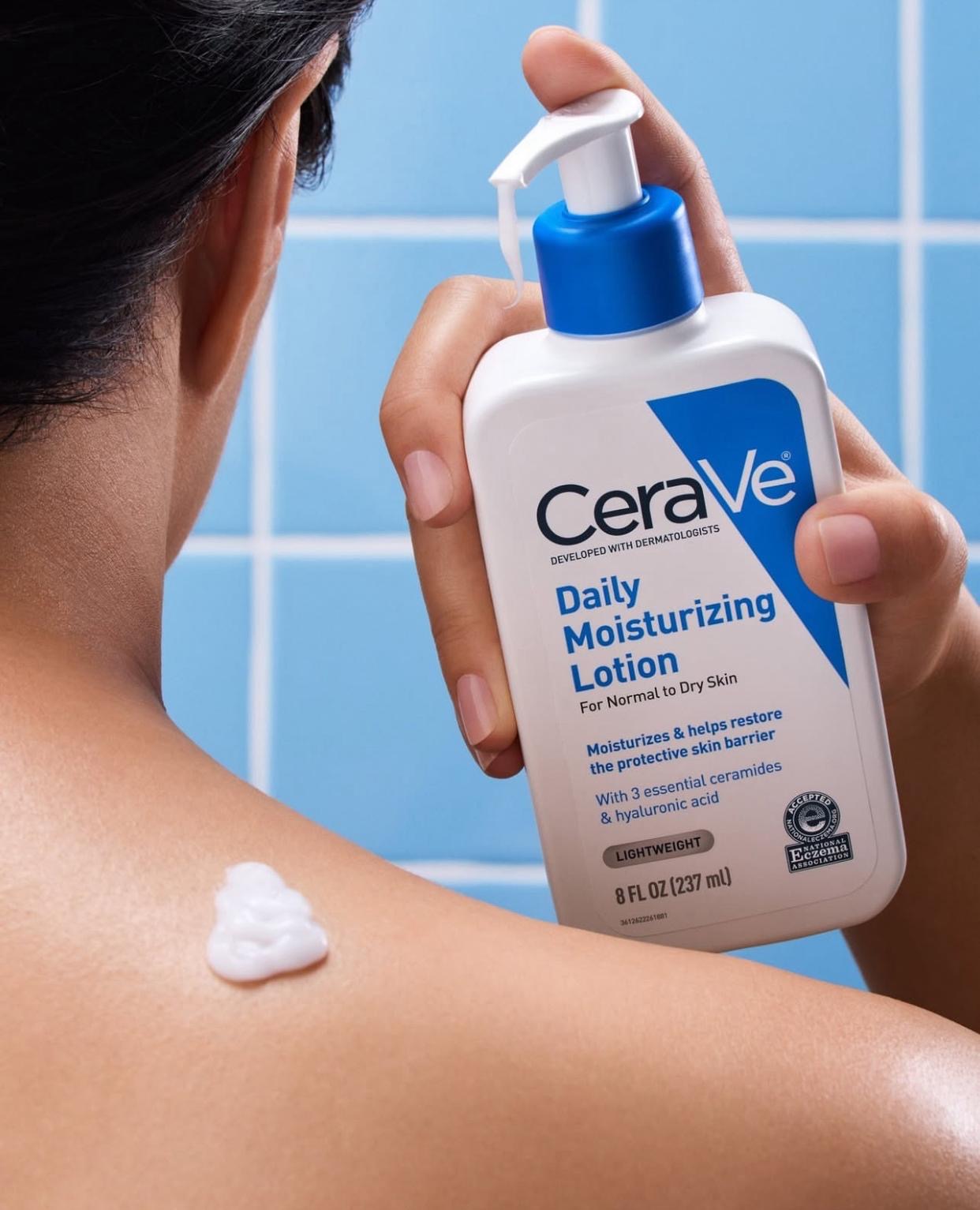 CERAVE SOIN DE VISAGE ET ÉCLAIRAGE DE CORPS