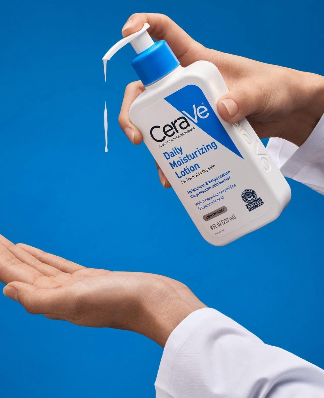 CERAVE SOIN DE VISAGE ET ÉCLAIRAGE DE CORPS